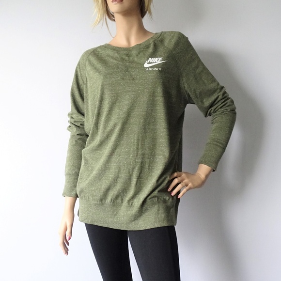 Nike Tops - Nike Graphic Logo Long Sleeve T-Shirt NWT